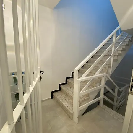 Amber - Pink * モロ・デル・ハブレ